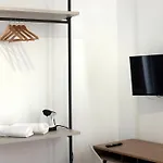 Cupola 招待所 3*